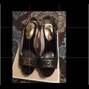 Cute classy MK signature charm sling ...